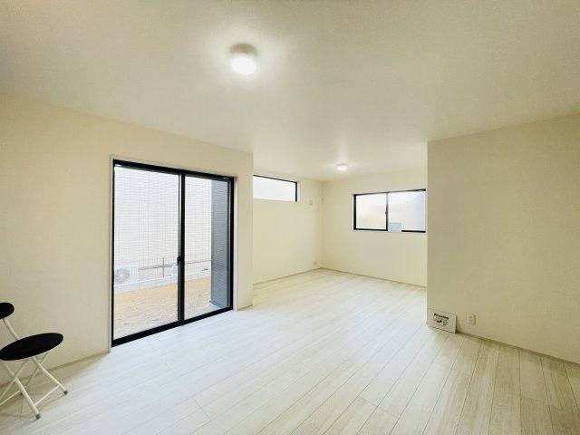 【居間・リビング】 | 熊谷市河原町第5   LiveleGarden.s　新築戸建　全1棟　1号棟