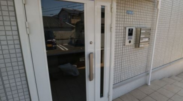 ラピス・ラズリのエントランス