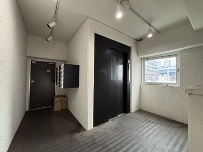 【エントランス】 | ピース・クラージュA