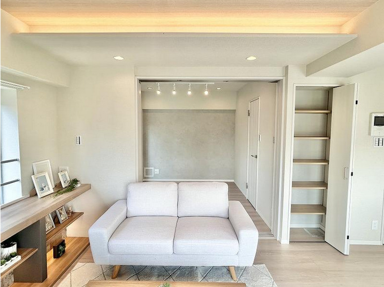 【居間・リビング】