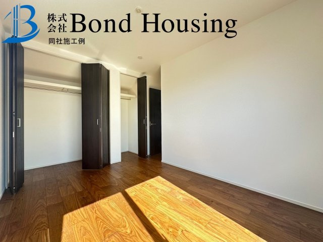 「JR垂水駅徒歩14分」「お車2台駐車可」　霞ヶ丘　全2棟　1号棟の子供部屋