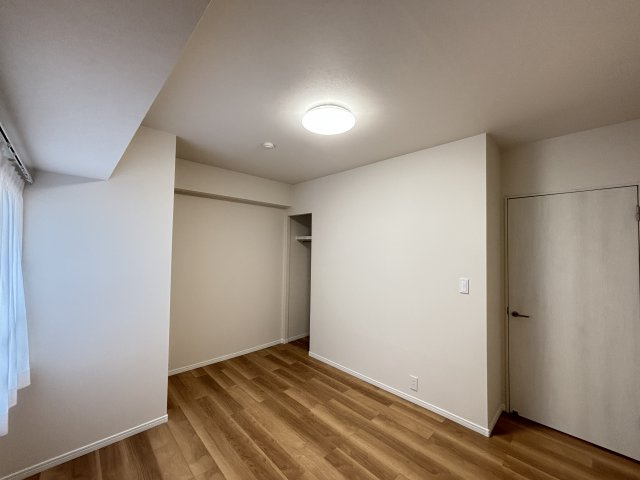 AcityヒルズアリーナⅢ番館の洋室