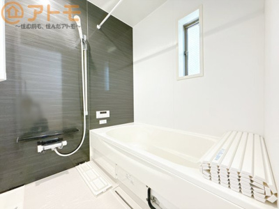 【浴室】 | 葵区住吉町第1　新築戸建　全1棟 | 浴室は落ち着いた色のパネルでゆったりと過ごせる空間です。お風呂で一日の疲れを癒しましょう♪