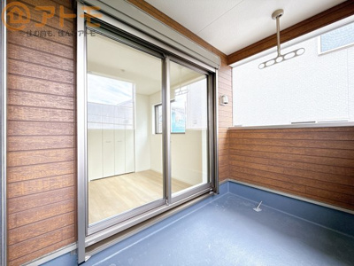 【バルコニー】 | 葵区住吉町第1　新築戸建　全1棟 | インナーバルコニーはお出かけ中の急な雨でも安心♪