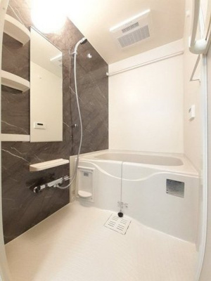 【浴室】 | サンヒルズ　Ｂ　1KTS | 落ち着いた空間のお風呂です