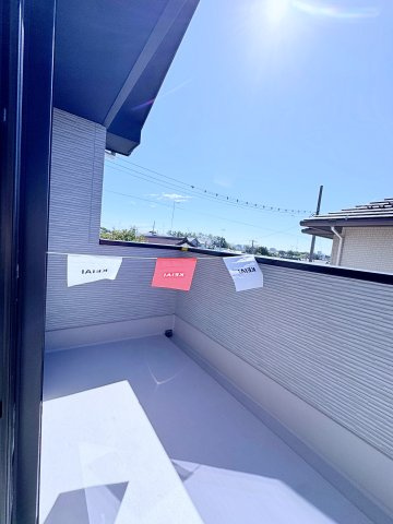 新築戸建・新築建売　郡山市富田町　富田東小・富田中のバルコニー|陽当たり良好のバルコニーで洗濯物もよく乾きます♪