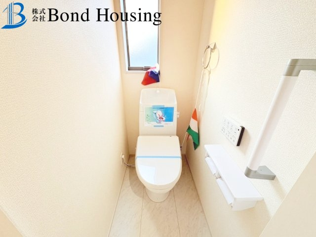 JR朝霧徒歩１３分　長期優良住宅　明石市朝霧町１丁目　新築戸建のトイレ