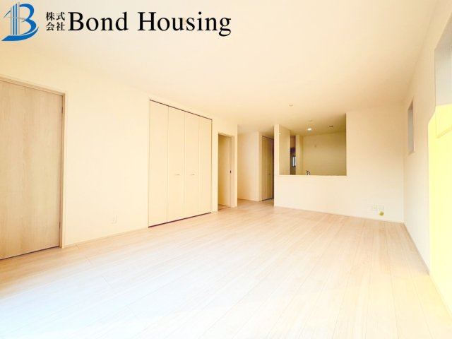 JR朝霧徒歩１３分　長期優良住宅　明石市朝霧町１丁目　新築戸建の居間・リビング