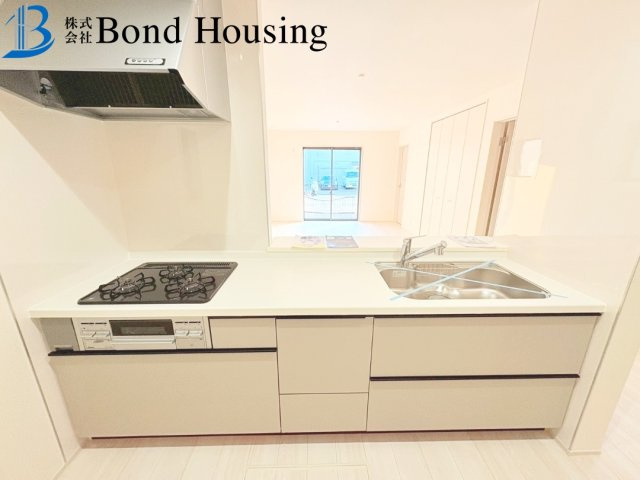 JR朝霧徒歩１３分　長期優良住宅　明石市朝霧町１丁目　新築戸建のキッチン