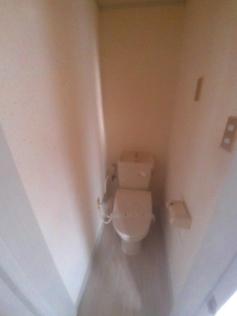 シャトー押部のトイレ|※同物件他部屋写真