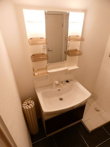 プラザ麻布の独立洗面台|※別部屋参照
