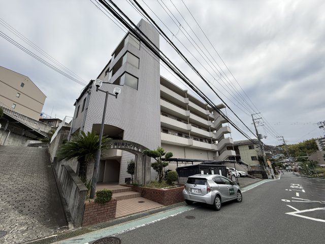 サン春日第２マンション