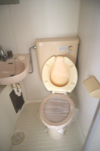 日発貫井南町コーポのトイレ|写真は206