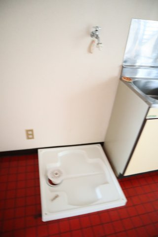 日発貫井南町コーポのその他|室内洗濯機置場（写真は206）