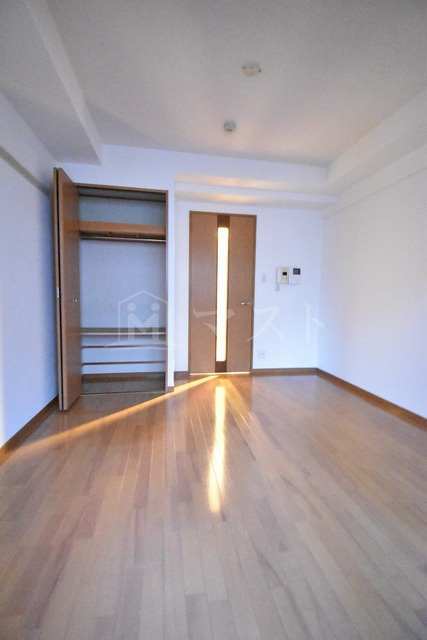 プレサンス東本町の居間・リビング