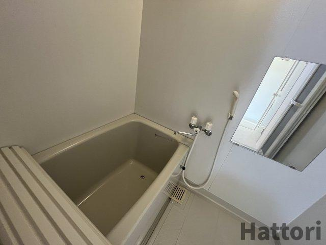 シャンボールメゾン曽根の浴室