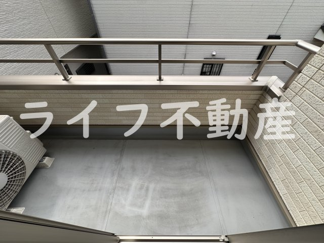 セレスコート花園のバルコニー