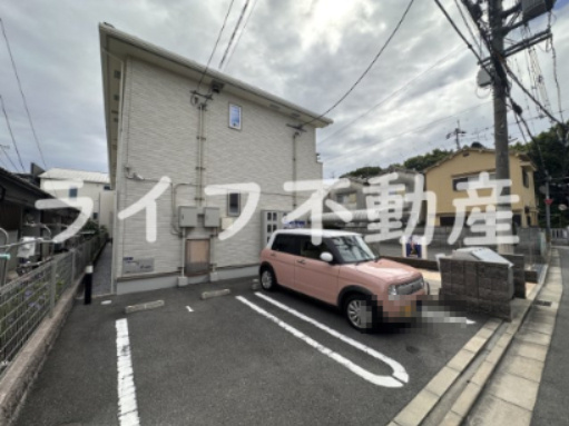 セレスコート花園の外観