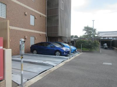 プレサンス京大前の駐車場|敷地内駐車場