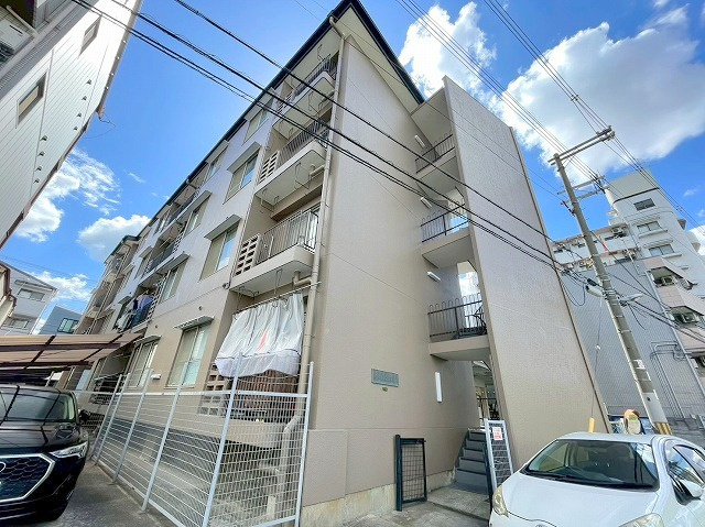 原田マンションの外観