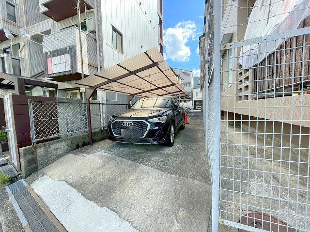 原田マンションの駐車場