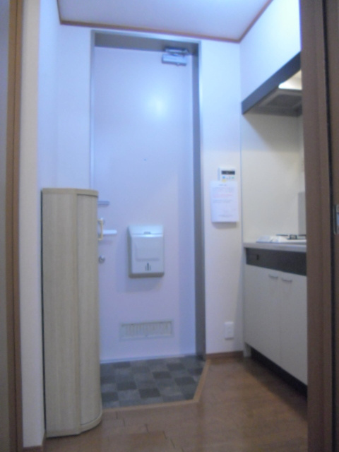 ジュネス鵠沼の玄関