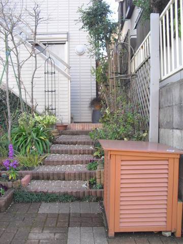 ジュネス鵠沼のエントランス|エントランスアプロ－チ