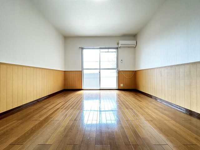 アシェルの洋室