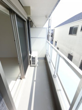 【バルコニー】