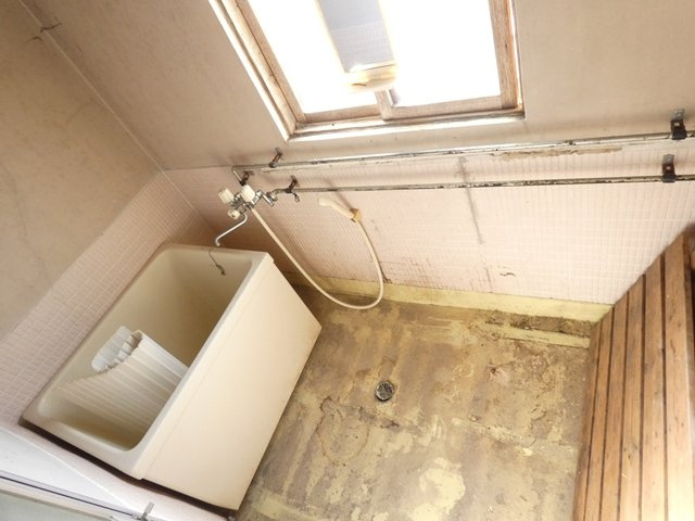 白百合マンション１号棟の浴室