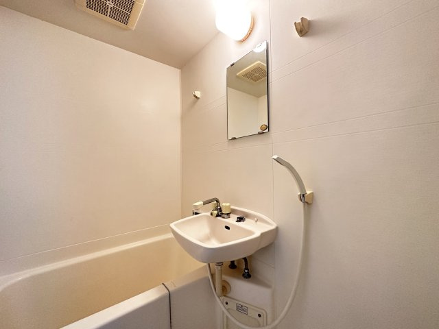 アシェルの独立洗面台