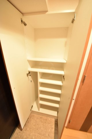 エステムコート大阪ベイエリアの収納|エステムコート大阪ベイエリア　靴箱