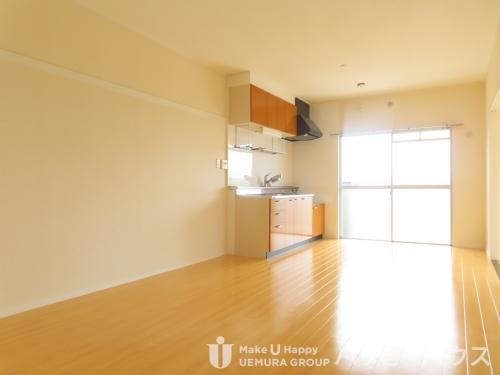 コーポラス国分の居間・リビング