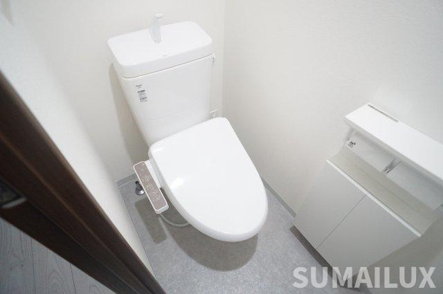 菊池郡菊陽町大字原水の賃貸マンションのトイレ