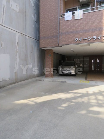 【駐車場】 | クィーンライフ玉津