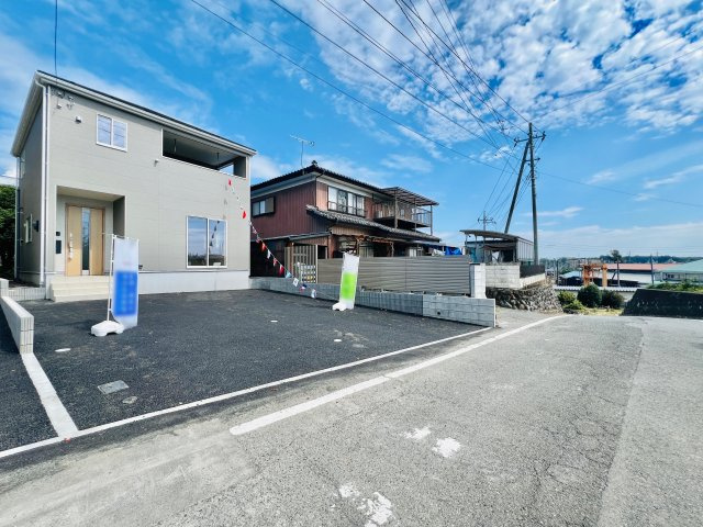 前橋市茂木町の前面道路含む現地写真|車の通りも少なく駐車も楽々♪