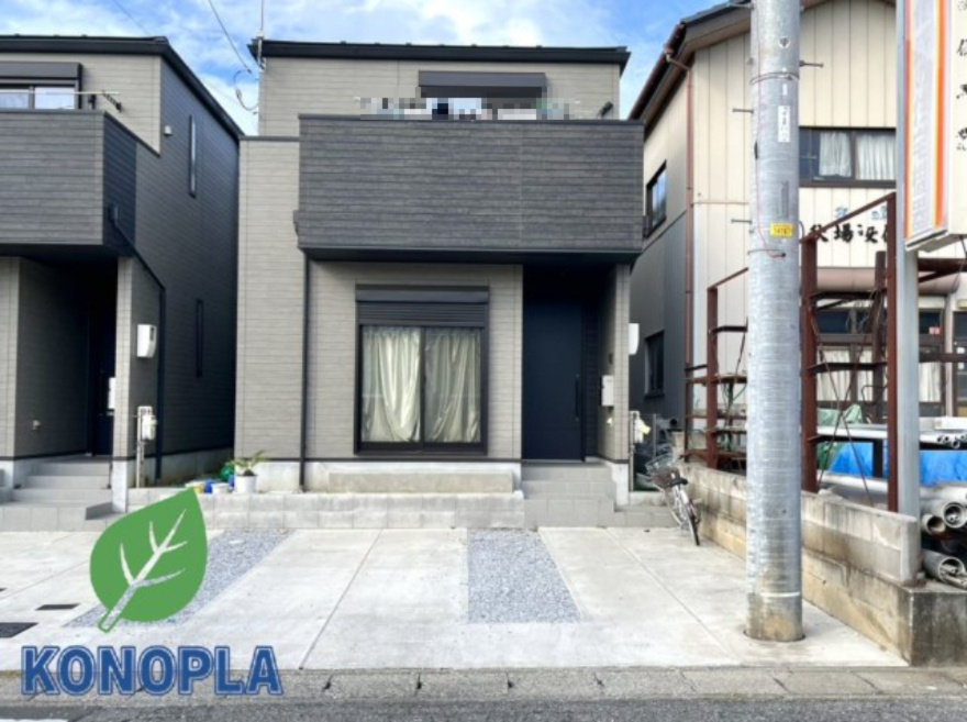 【中古戸建】太田市西本町の外観|■外観｜シャープなデザインが印象的な洗練された外観。格調高く、優雅さ漂う素敵な仕様です♪