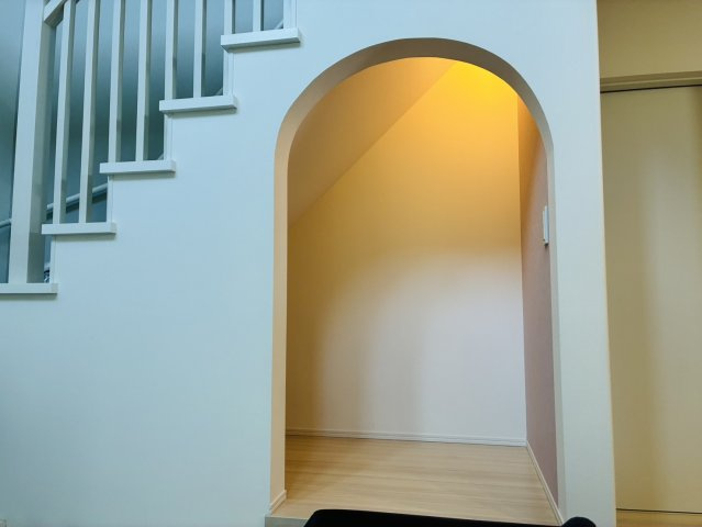 栃木市の築浅注文住宅！太陽光＆蓄電池設置の収納