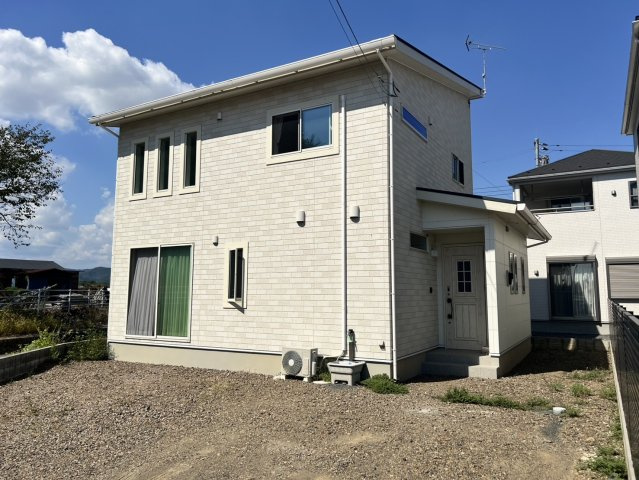 栃木市の築浅注文住宅！太陽光＆蓄電池設置