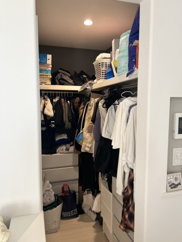 栃木市の築浅注文住宅！太陽光＆蓄電池設置の収納