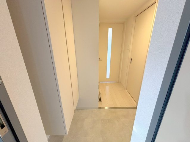 EL-Sia Shin-Osakaの玄関