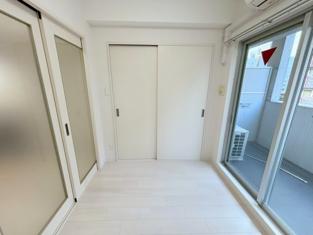 EL-Sia Shin-Osakaの洋室