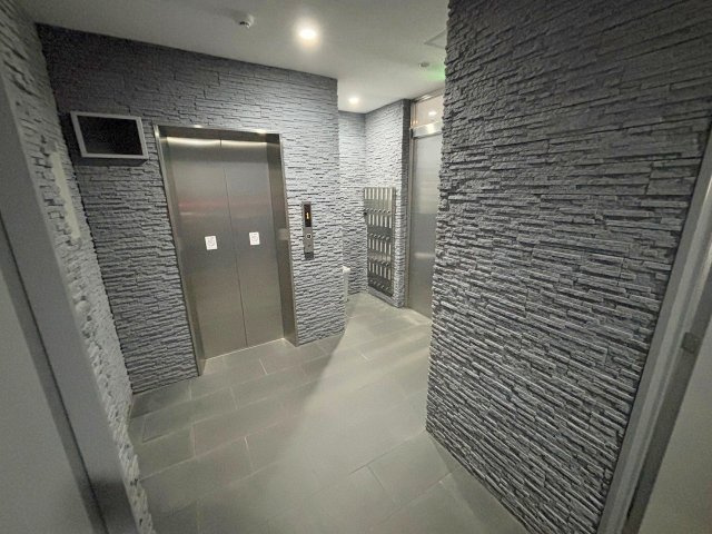 EL-Sia Shin-Osakaのエントランス