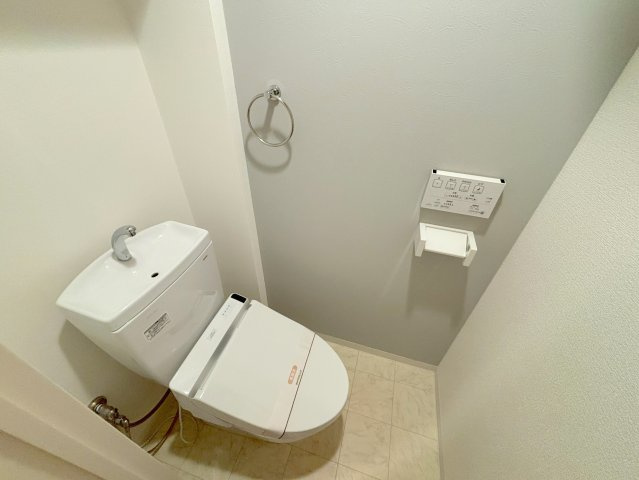 EL-Sia Shin-Osakaのトイレ