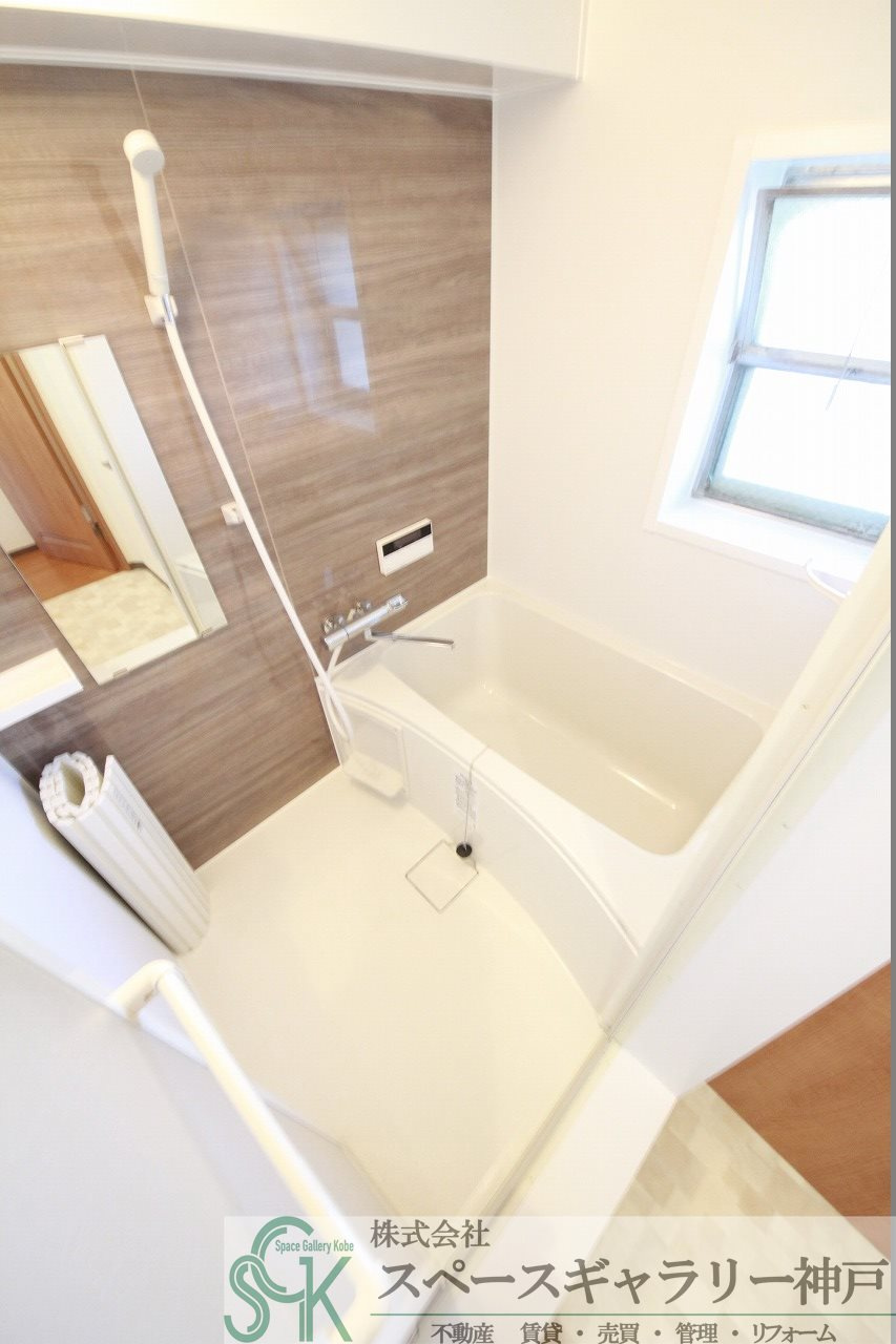 多聞台パークシャトーの浴室|※お部屋により仕様が異なる場合があります※