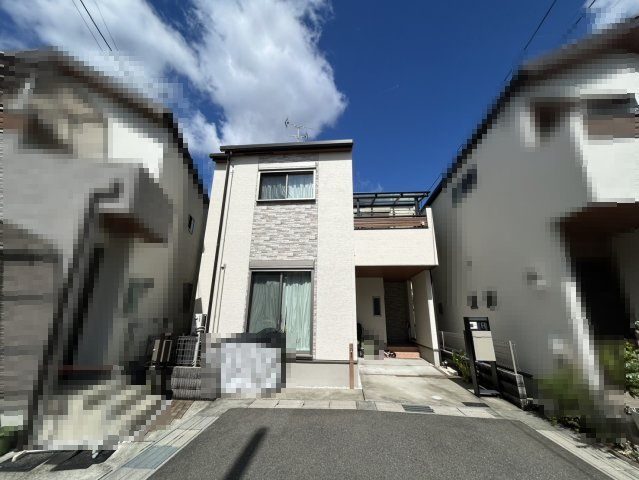 長岡京市奥海印寺大見坊の外観|外観の一部にアクセントを加え、印象的な外観に仕上げています。