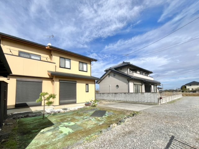 【中古戸建】太田市富沢町の外観|■外観｜親戚や友人を何度でも招きたくなってしまうようなお家です♪