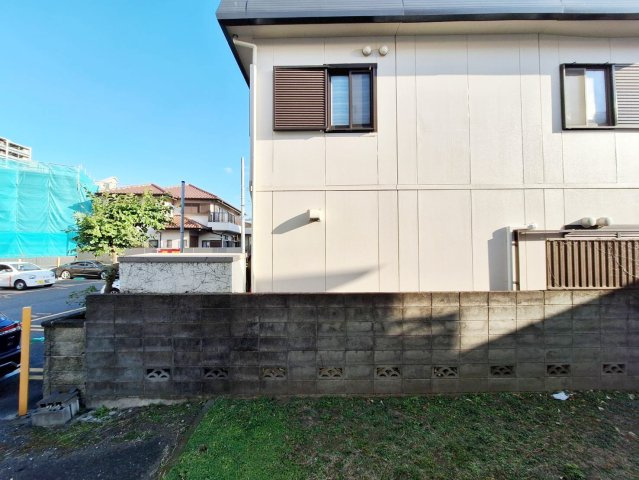 ドミール新町の収納|壁一面のたっぷり収納２間