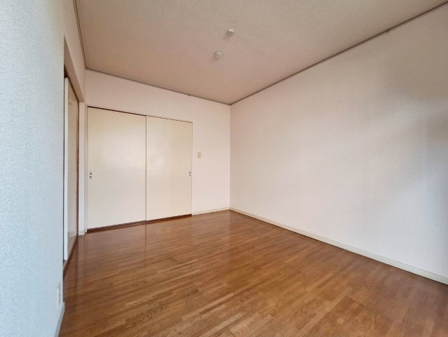 ドミール新町の洗面所|忙しい朝に嬉しい独立洗面化粧台