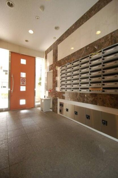 プリフェーム並木のエントランス